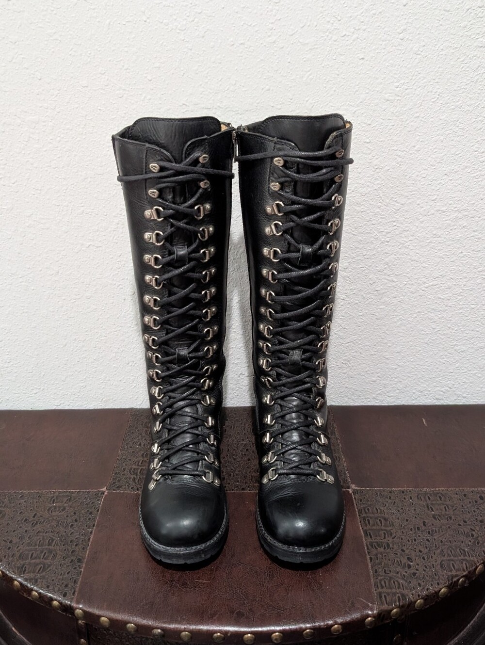 VTG Frye Rogan Tall Black Leather Combat Lace-Up Side-Zip Boots Size 7.5 - Picture 3 of 16